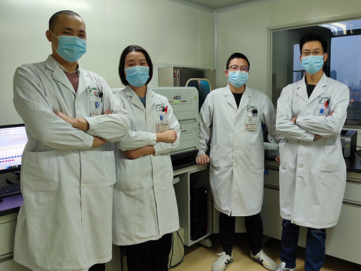 致敬看不见的英雄――四川友谊医院检验科全力抗疫