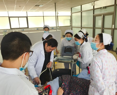 四川友谊医院血透治疗采用床旁彩超引导新技术