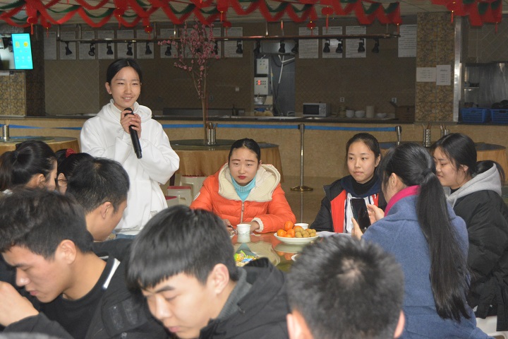 四川友谊医院召开2018-2019年度实习同学新春座谈会