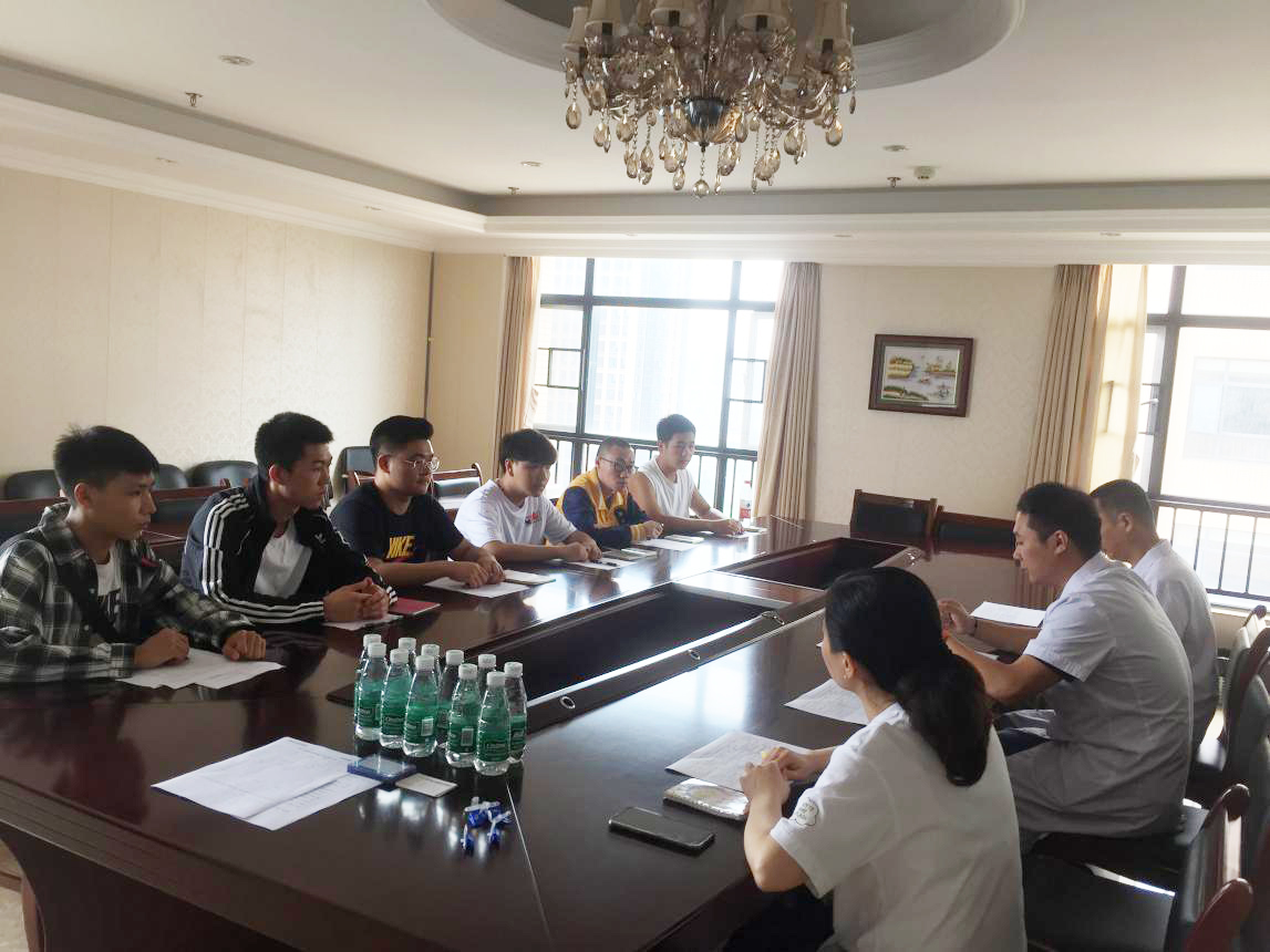 四川友谊医院举办2019年实习生欢迎座谈会